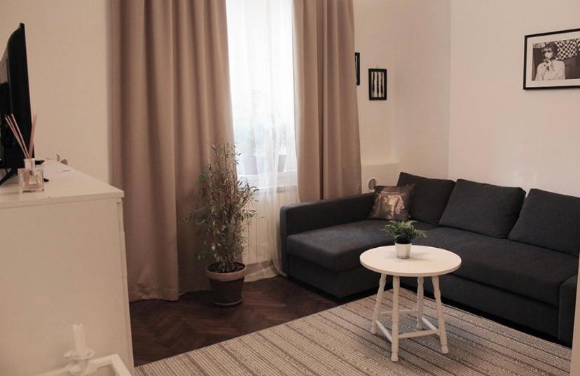 Elegant Apartment In The Center Of โซเฟีย ภายนอก รูปภาพ